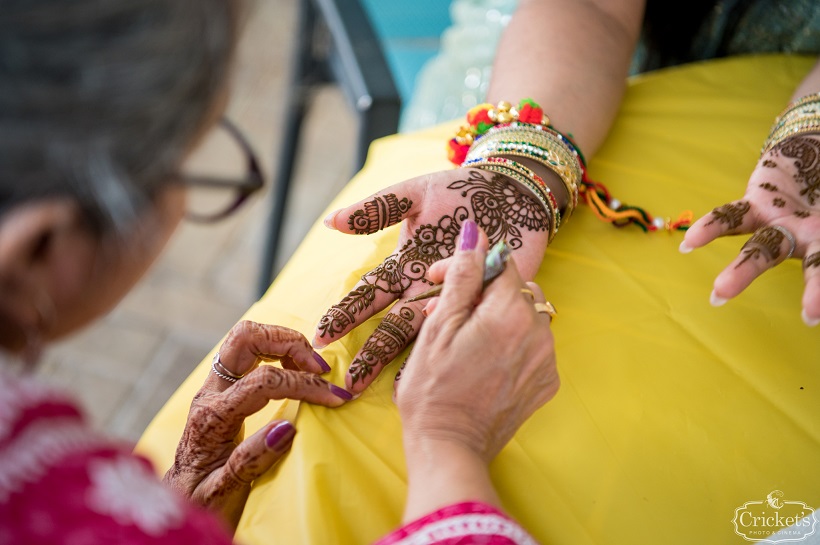 henna-sikh-wedding-traditions